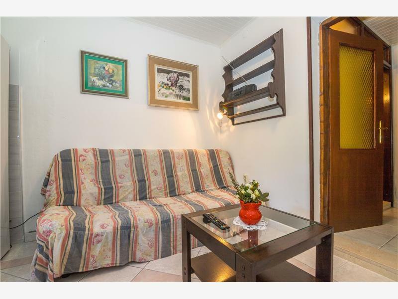 Apartments Maja Drašnice Zewnętrze zdjęcie